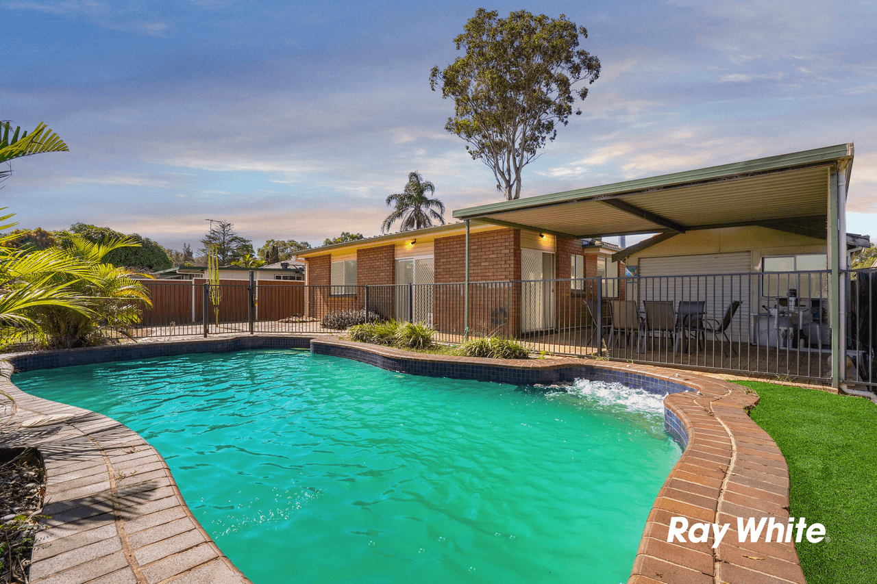 4 Olliver Crescent, ST CLAIR, NSW 2759