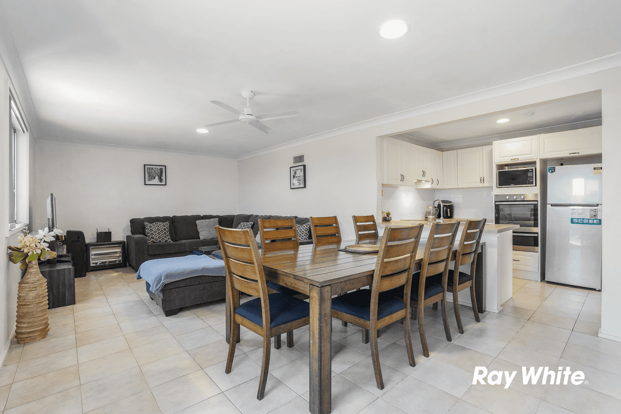 4 Olliver Crescent, ST CLAIR, NSW 2759