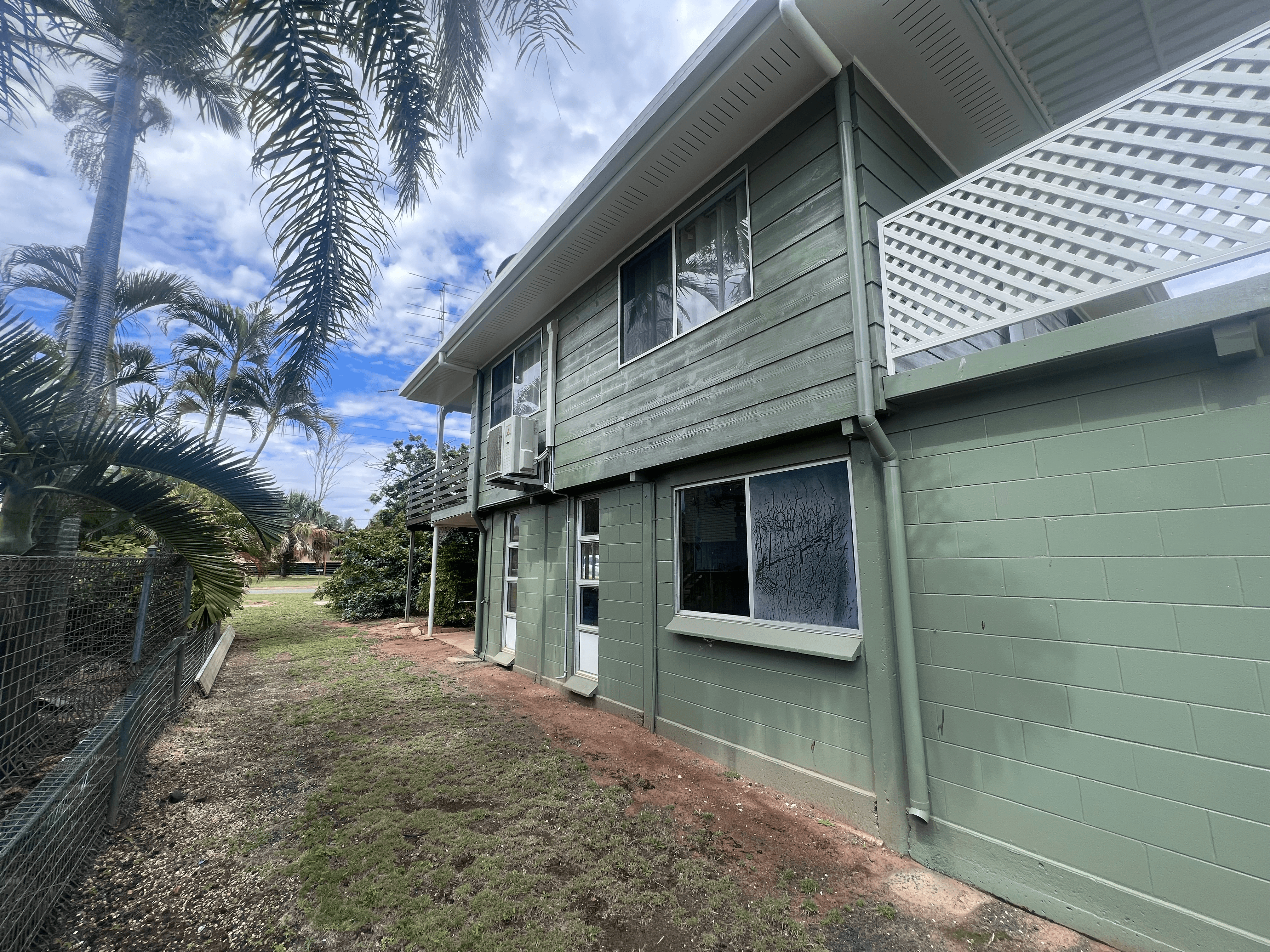 17 MacKay Street, MORANBAH, QLD 4744