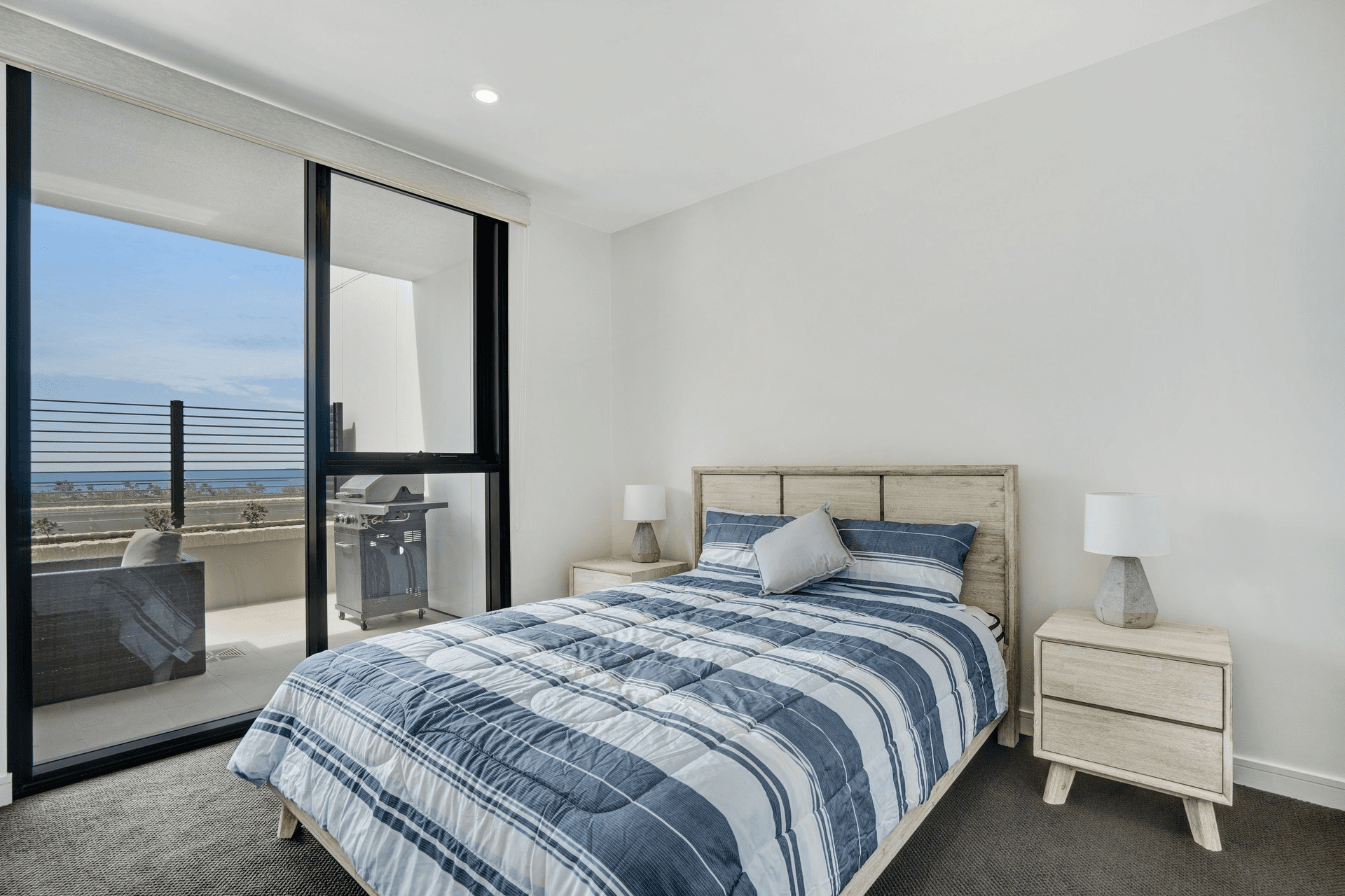 2/75 Shortland Esplanade, Newcastle, NSW 2300