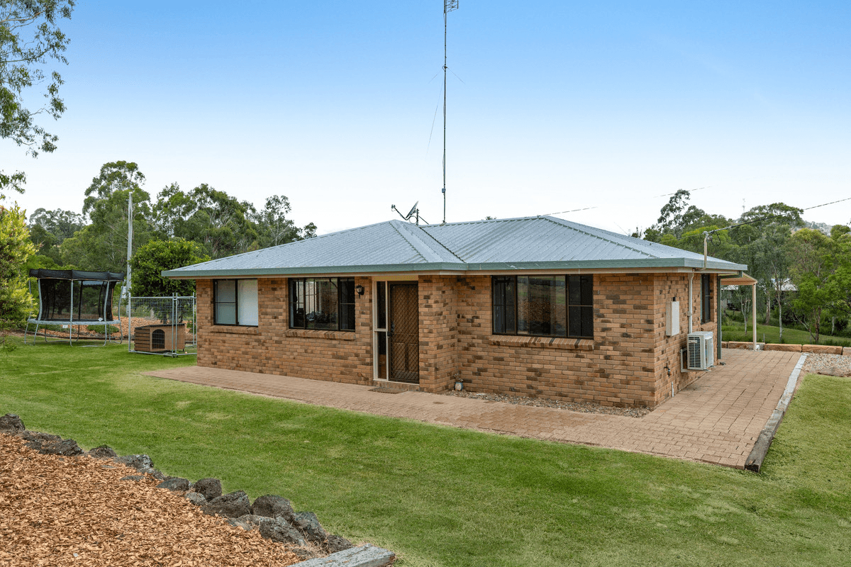 11 Valley View Drive, Meringandan West, QLD 4352
