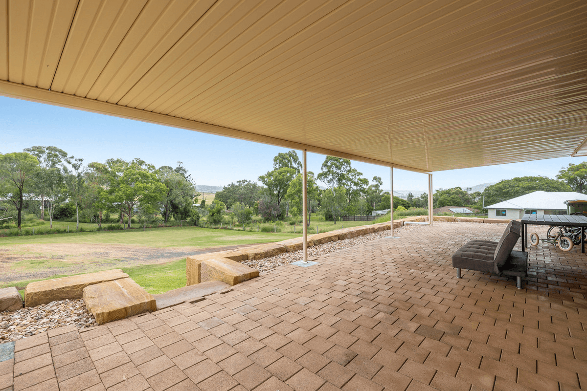 11 Valley View Drive, Meringandan West, QLD 4352