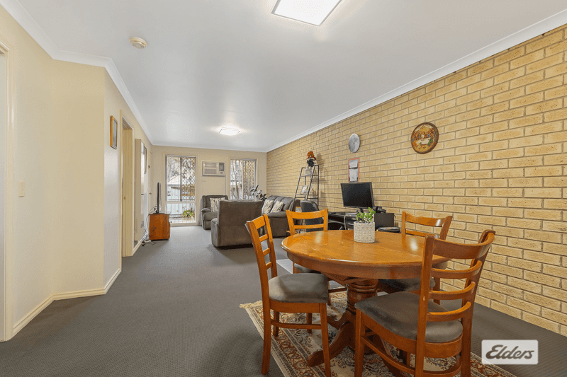 3/2 Owen Court, Lavington, NSW 2641