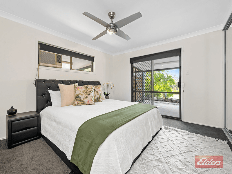 40 DEWAR Drive, LOGANHOLME, QLD 4129