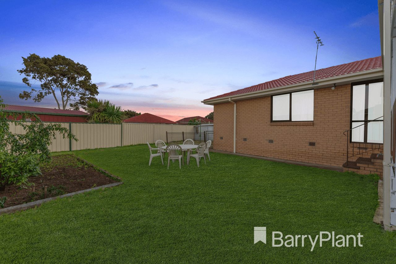 30 Tarlee Drive, Albanvale, VIC 3021