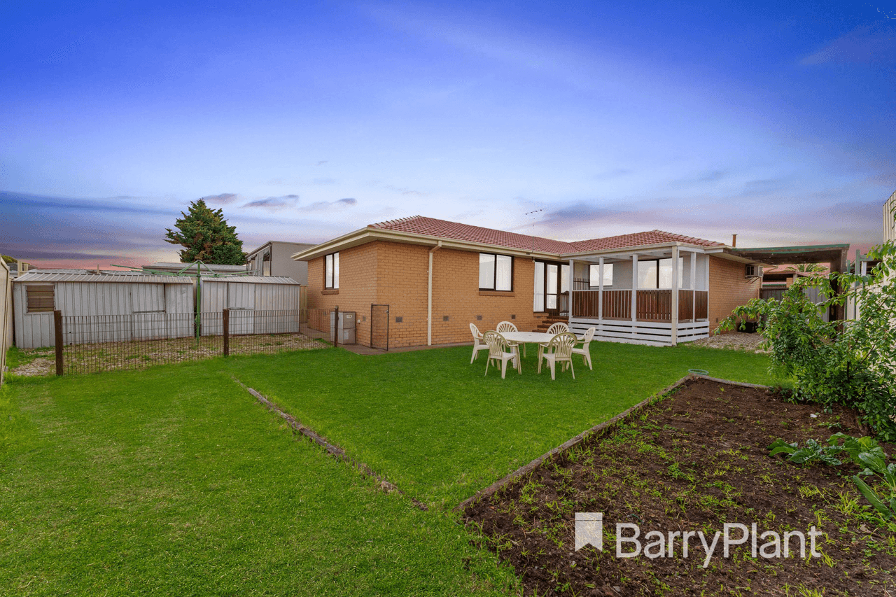 30 Tarlee Drive, Albanvale, VIC 3021