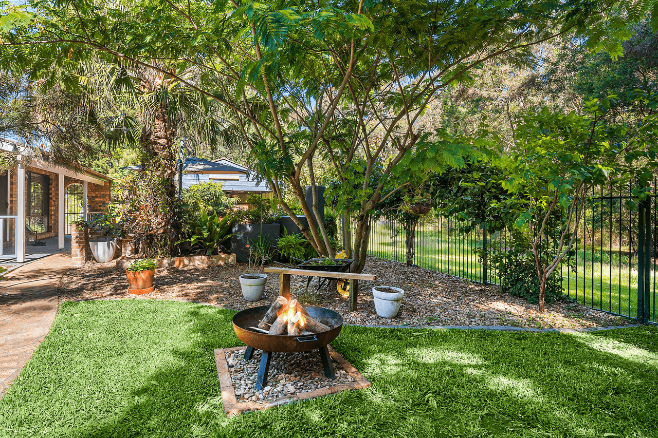 5 Romar Close, Bomaderry, NSW 2541