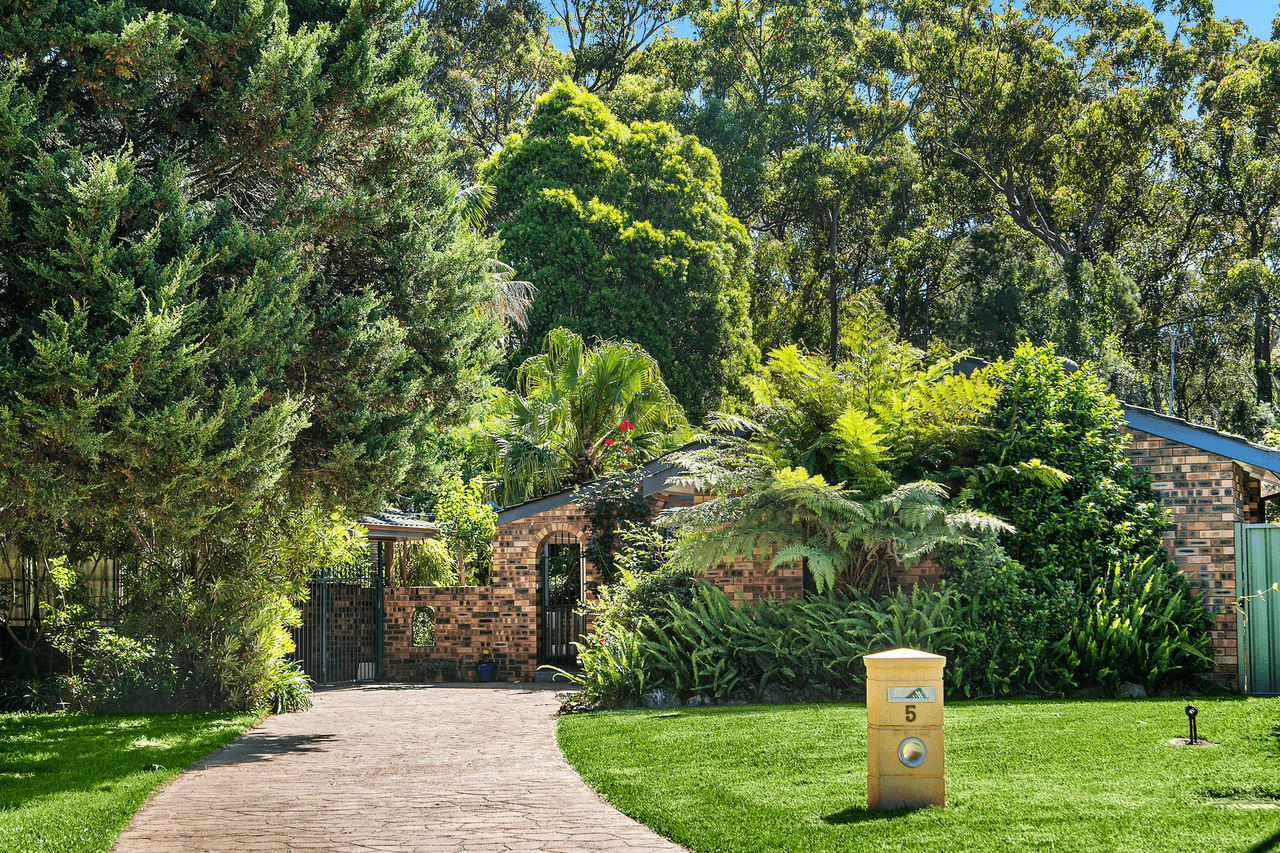 5 Romar Close, Bomaderry, NSW 2541