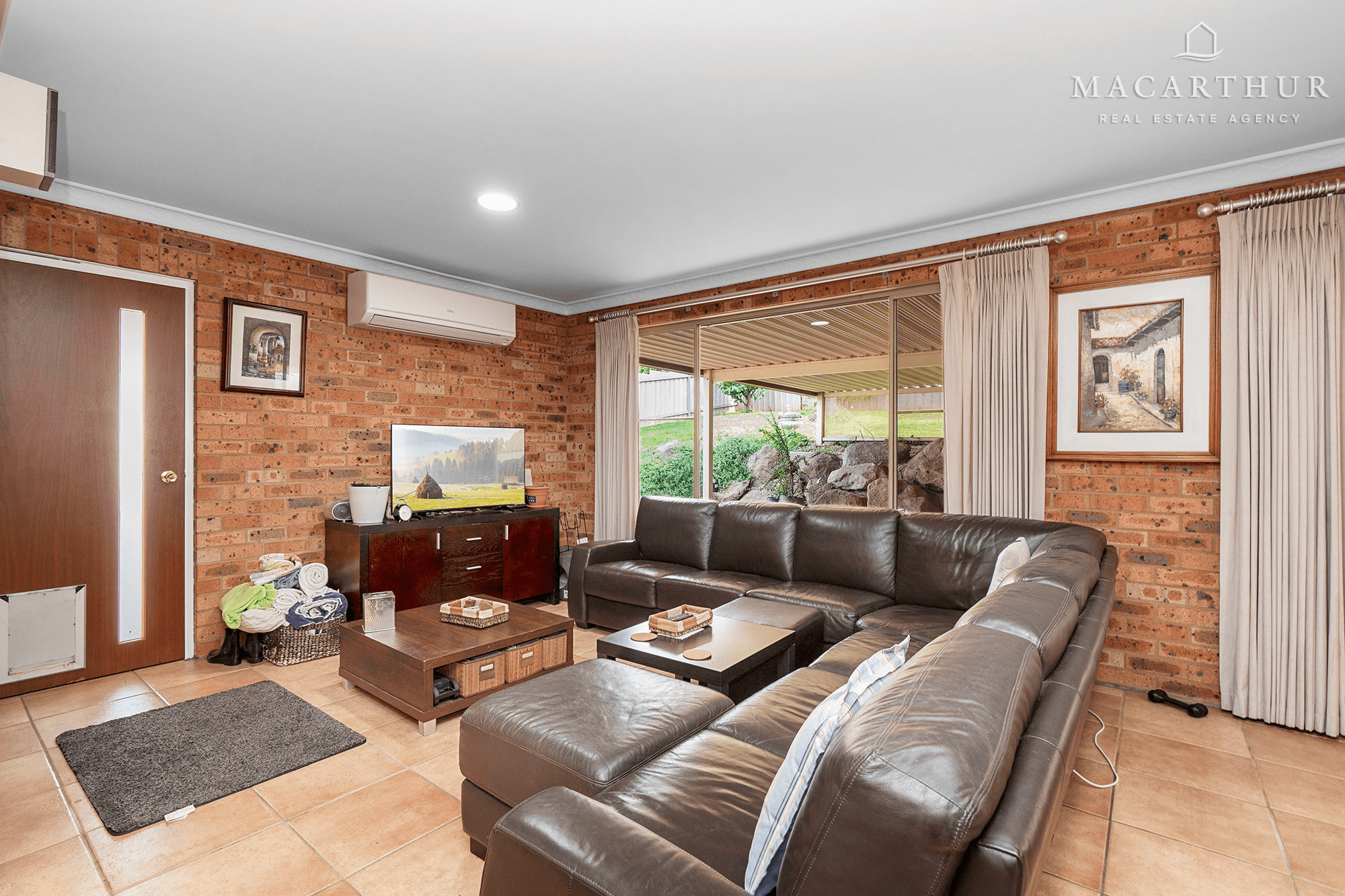 63 Simkin Crescent, Kooringal, NSW 2650