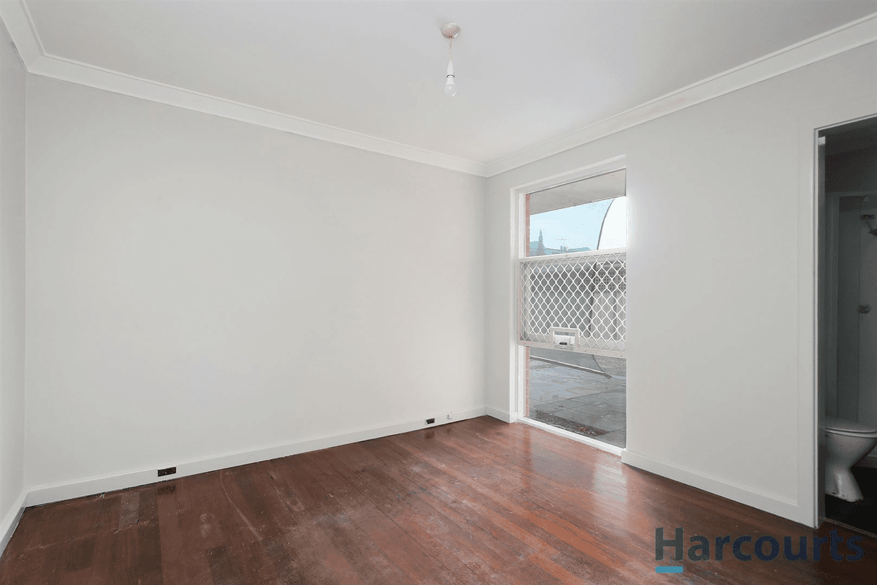 23 Corona Crescent, CANNINGTON, WA 6107