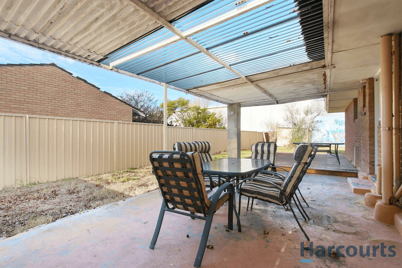 23 Corona Crescent, CANNINGTON, WA 6107