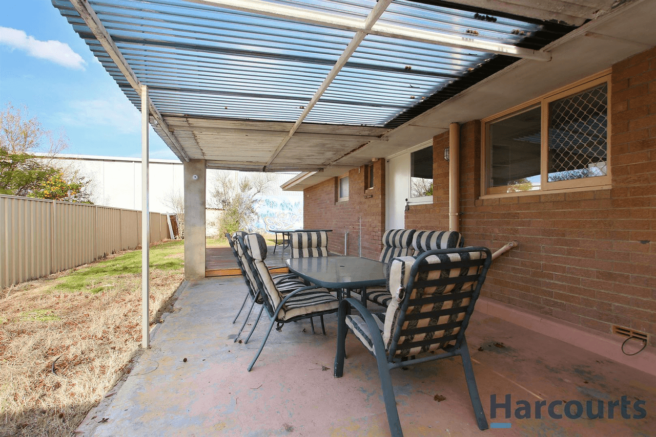 23 Corona Crescent, CANNINGTON, WA 6107