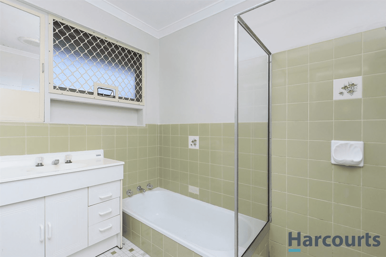 23 Corona Crescent, CANNINGTON, WA 6107