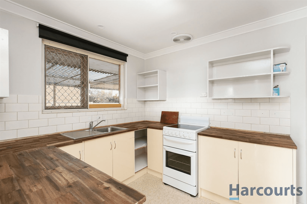 23 Corona Crescent, CANNINGTON, WA 6107