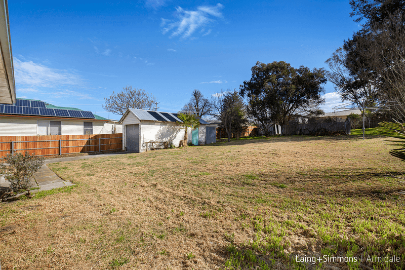 18 Douglas Street, Armidale, NSW 2350