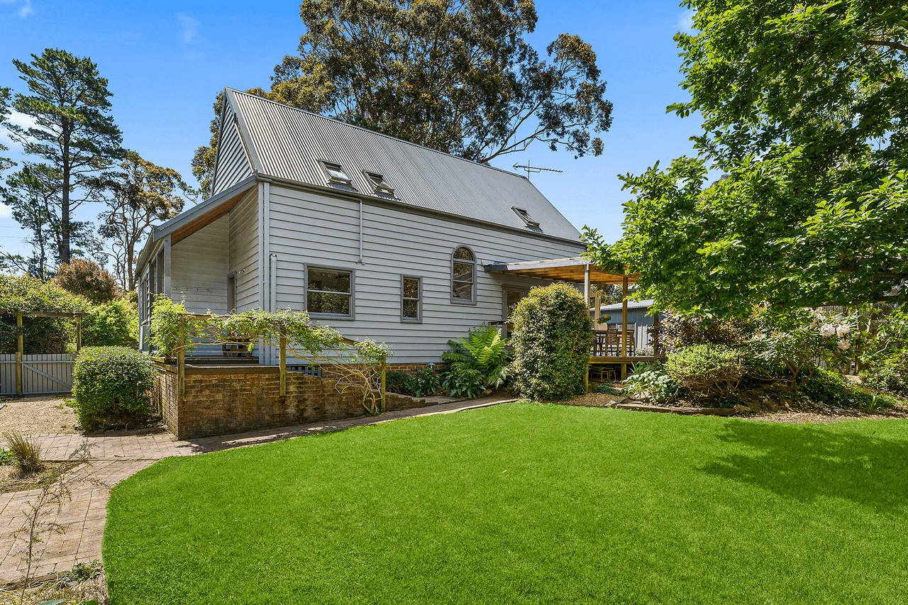 113 Railway Avenue, Bundanoon, NSW 2578