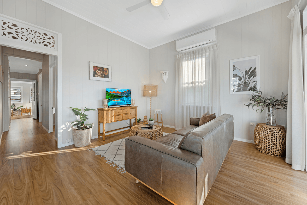 857 Esplanade, Lota, QLD 4179
