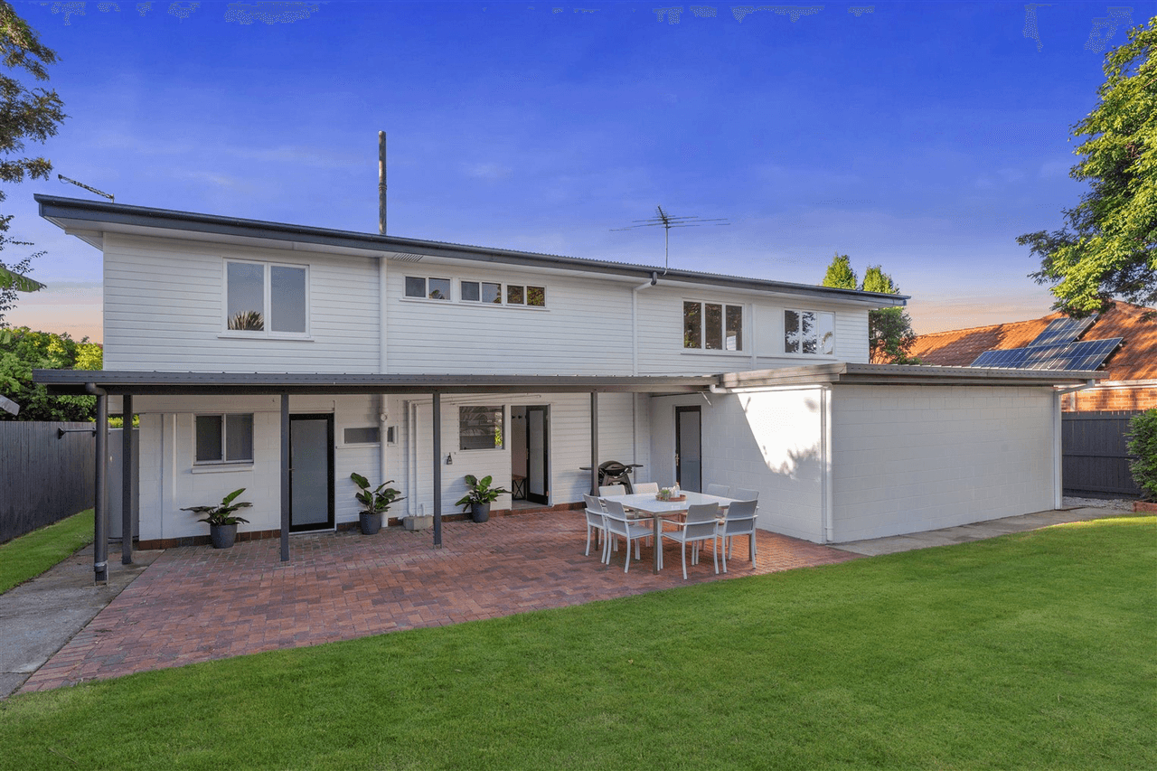 27 Eddowes Street, KEDRON, QLD 4031