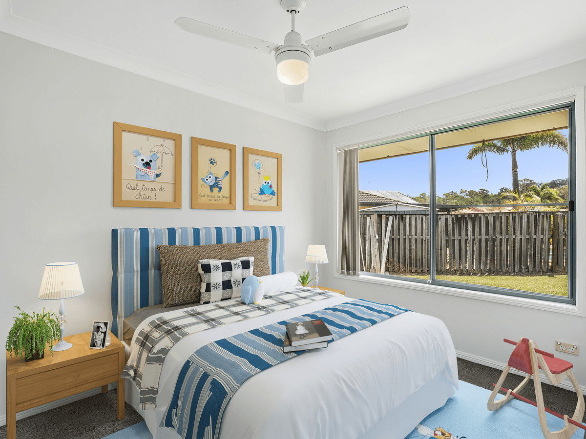 12 Kingman Court, PACIFIC PINES, QLD 4211