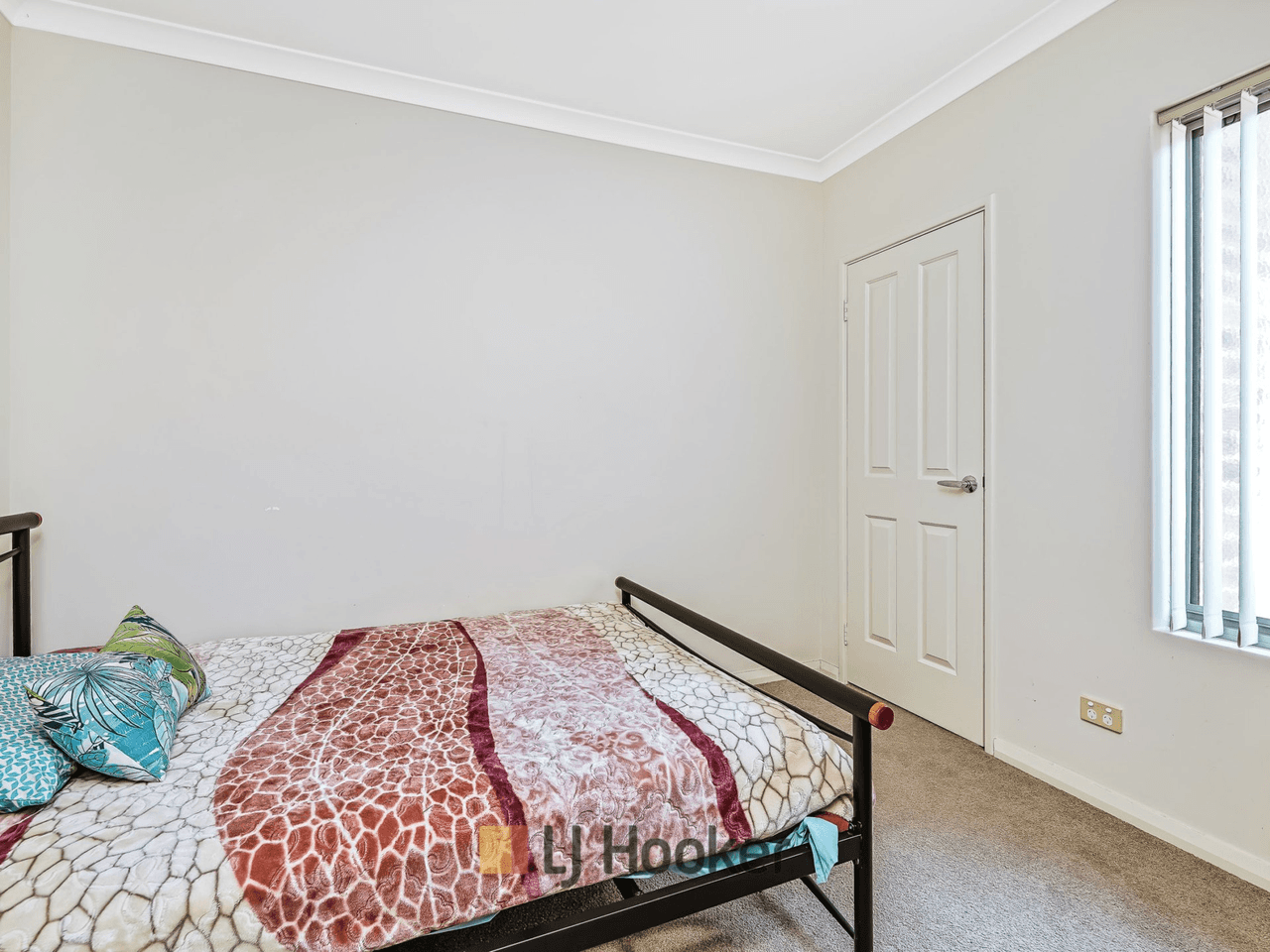 27 Ticehurst Way, BALGA, WA 6061