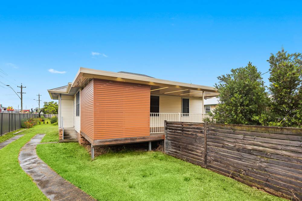 1 Chapman Street, UNANDERRA, NSW 2526