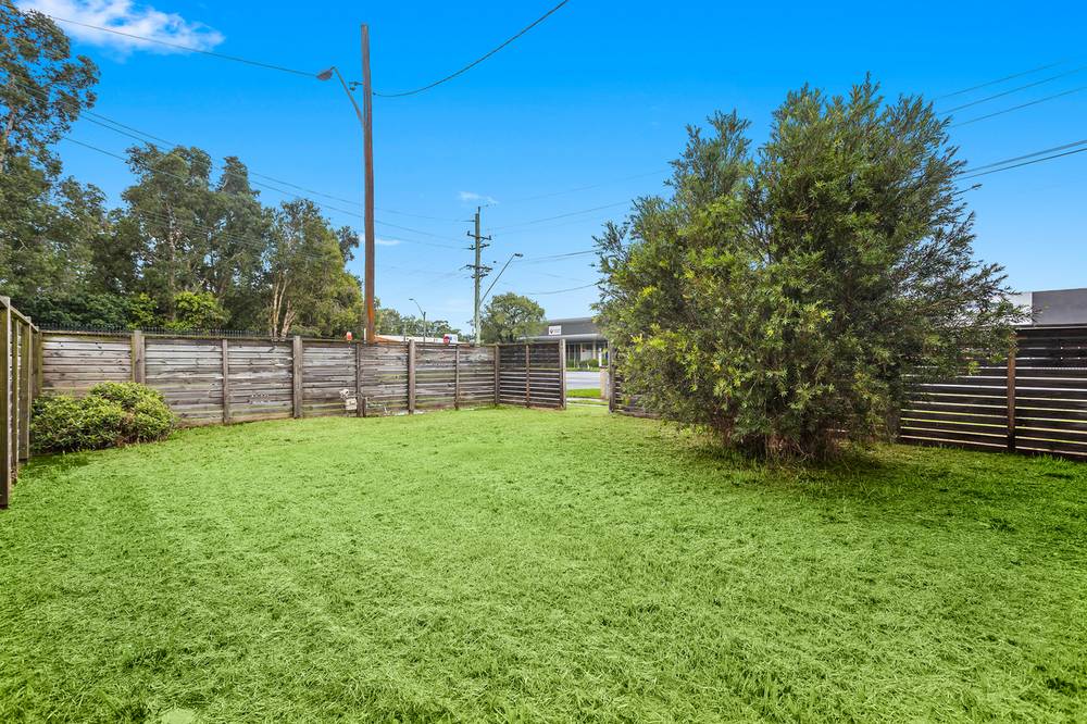 1 Chapman Street, UNANDERRA, NSW 2526