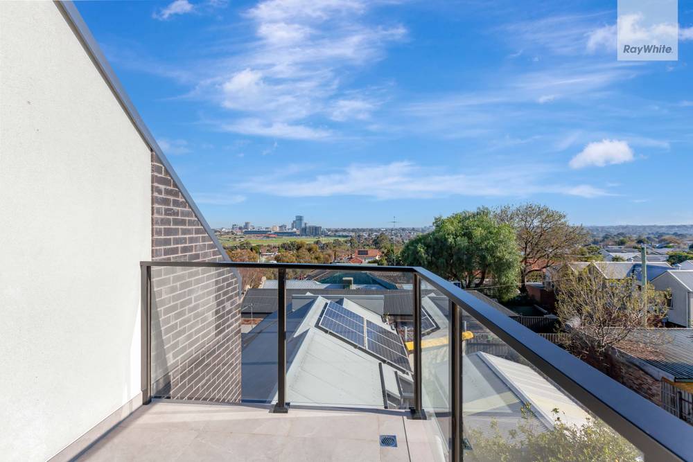 2/55 Melville Road, BRUNSWICK WEST, VIC 3055