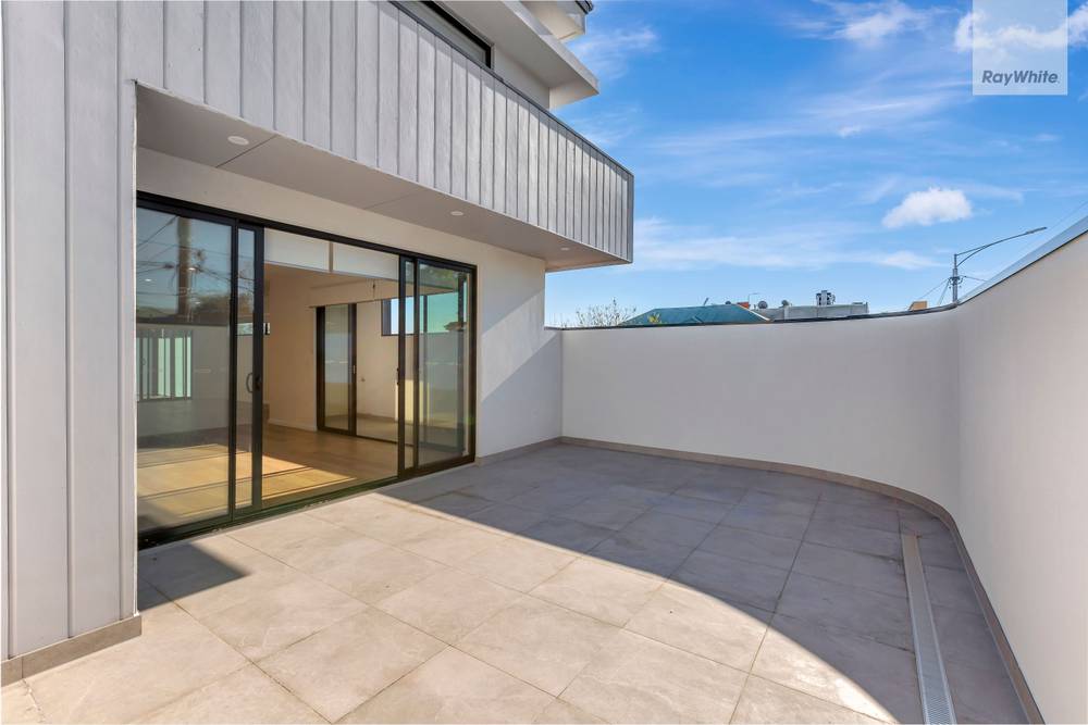 2/55 Melville Road, BRUNSWICK WEST, VIC 3055