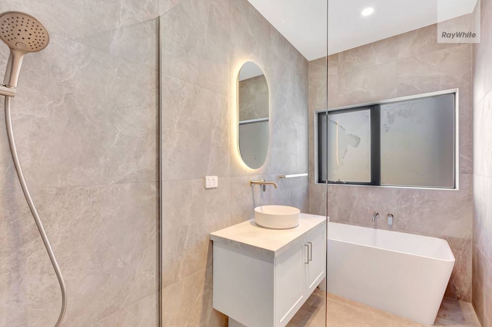 2/55 Melville Road, BRUNSWICK WEST, VIC 3055