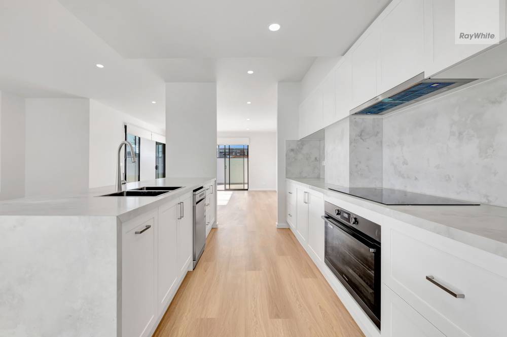 2/55 Melville Road, BRUNSWICK WEST, VIC 3055