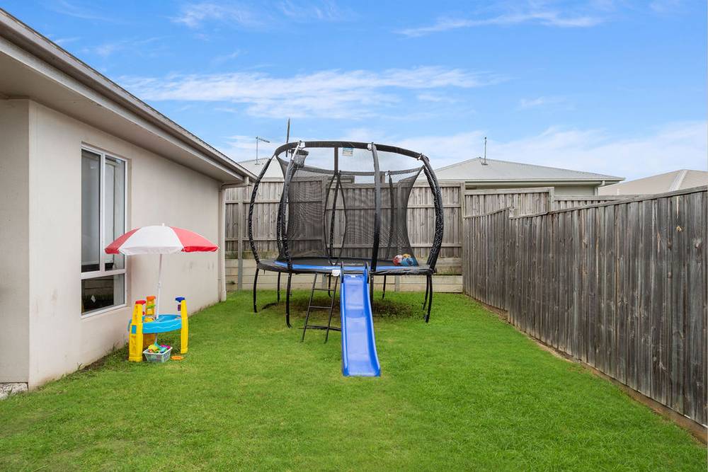 15 Bell Street, SILKSTONE, QLD 4304