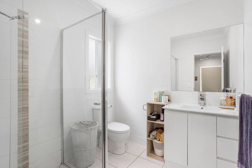 15 Bell Street, SILKSTONE, QLD 4304
