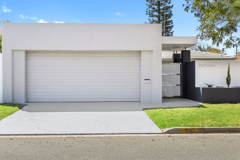 13 Coogeen Street, Sorrento, QLD 4217