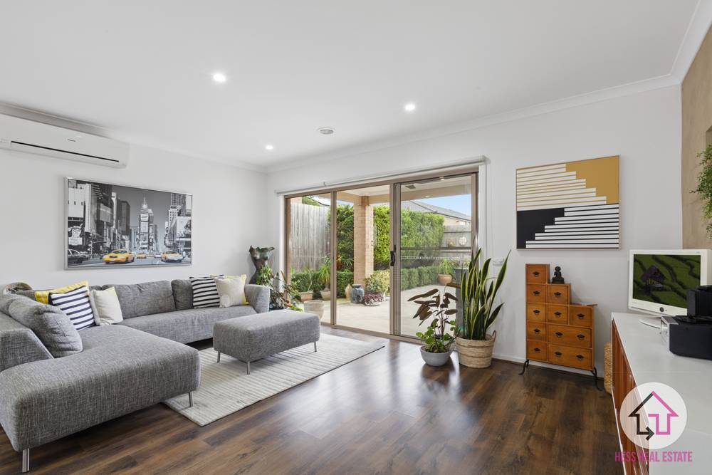 12 Appleberry Way, WALLAN, VIC 3756