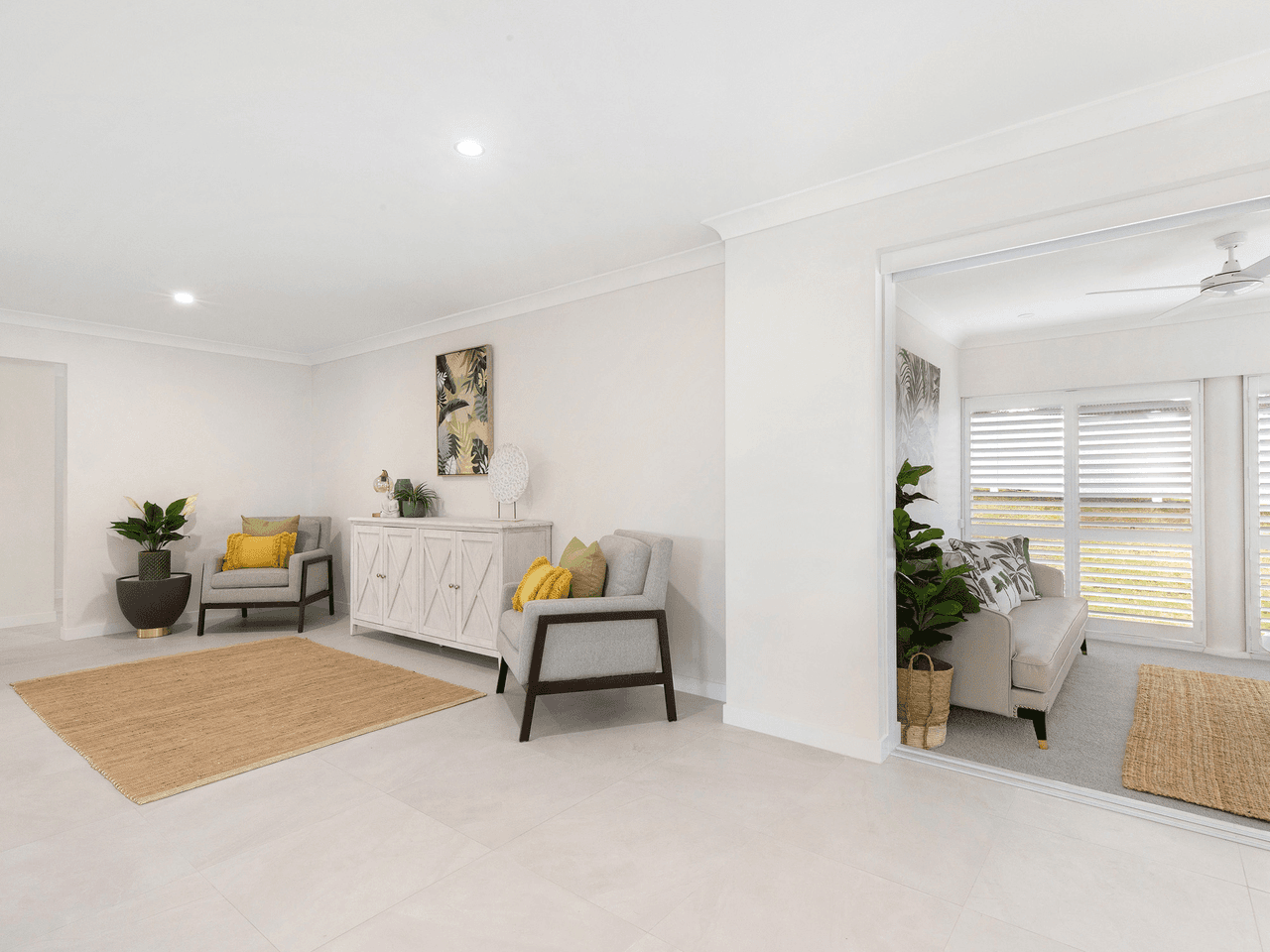 8  Wimbledon Way, OXENFORD, QLD 4210