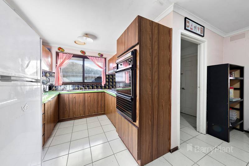 64 Grevillea Road, Kings Park, VIC 3021