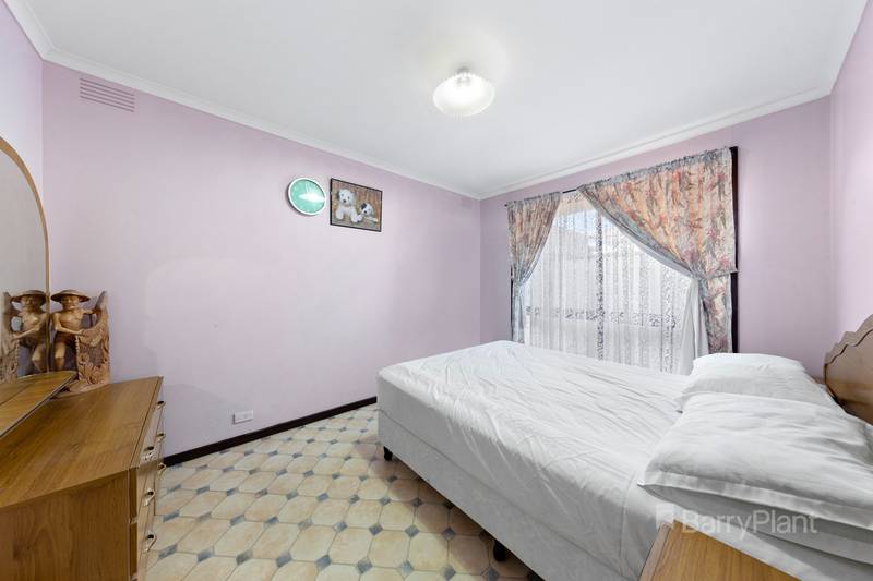 64 Grevillea Road, Kings Park, VIC 3021