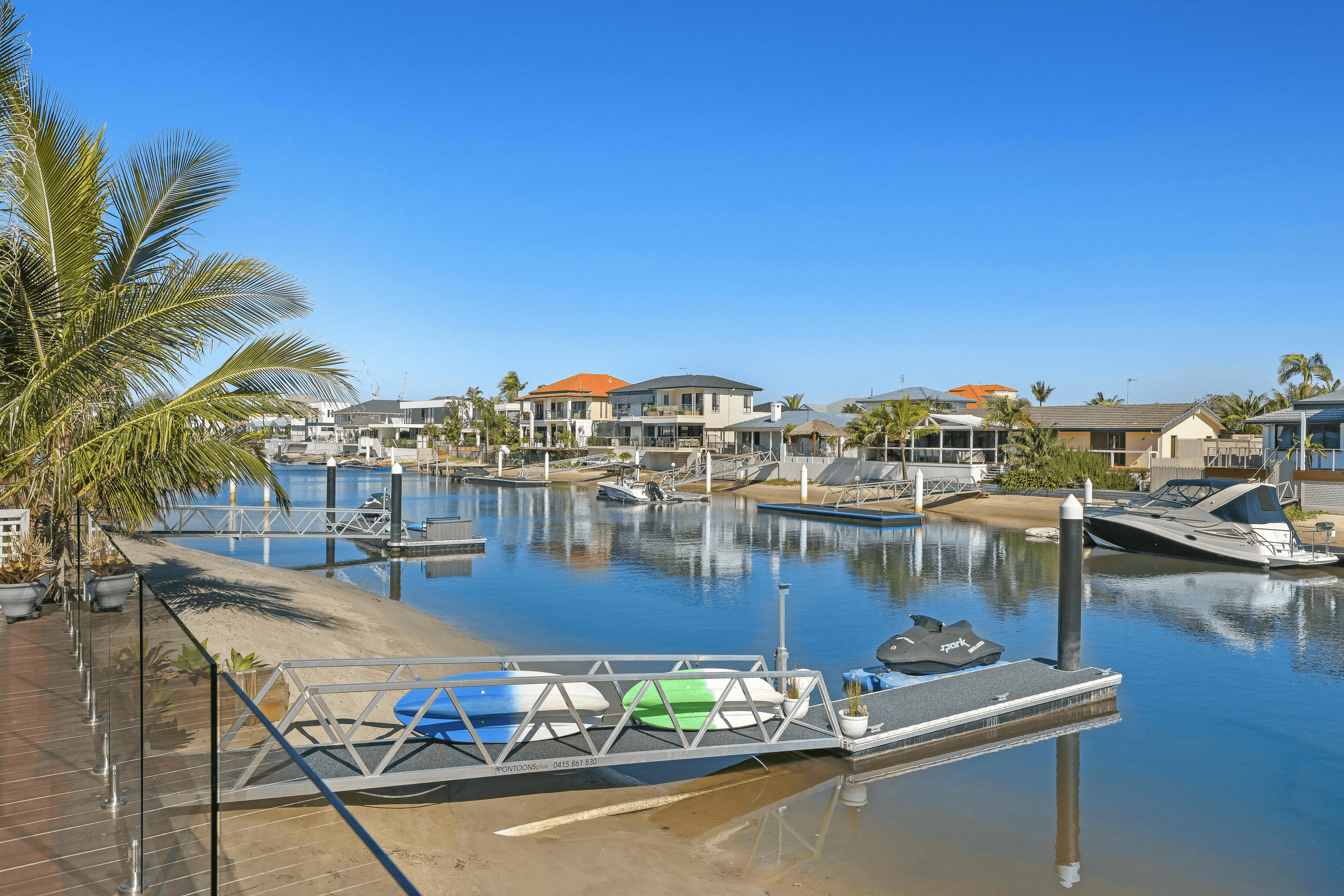 4 Viking Court, Paradise Waters, QLD 4217