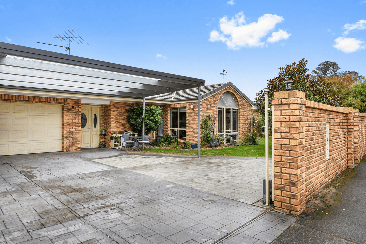 8 Cobblers Street, SEVEN MILE BEACH, TAS 7170