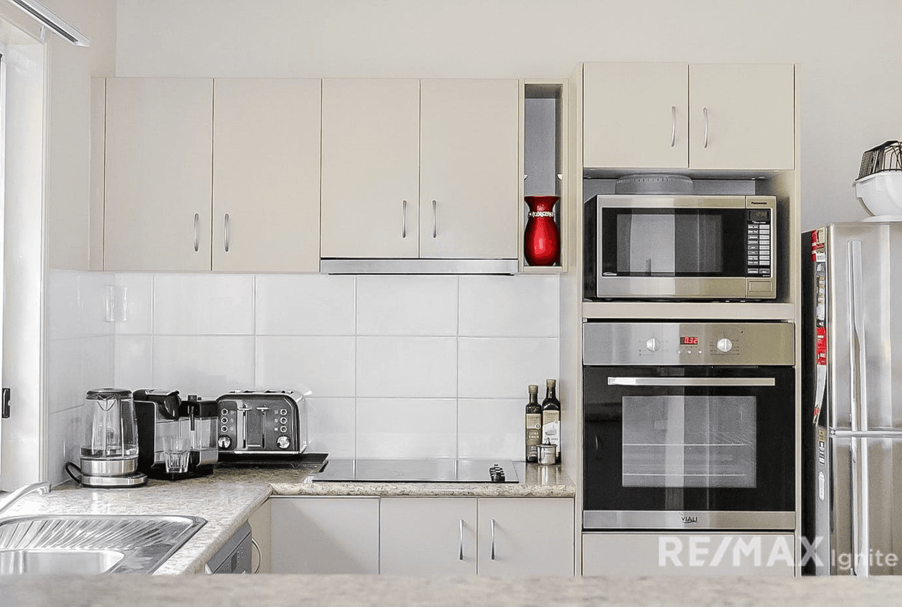 16 Riverpark Drive, KARALEE, QLD 4306