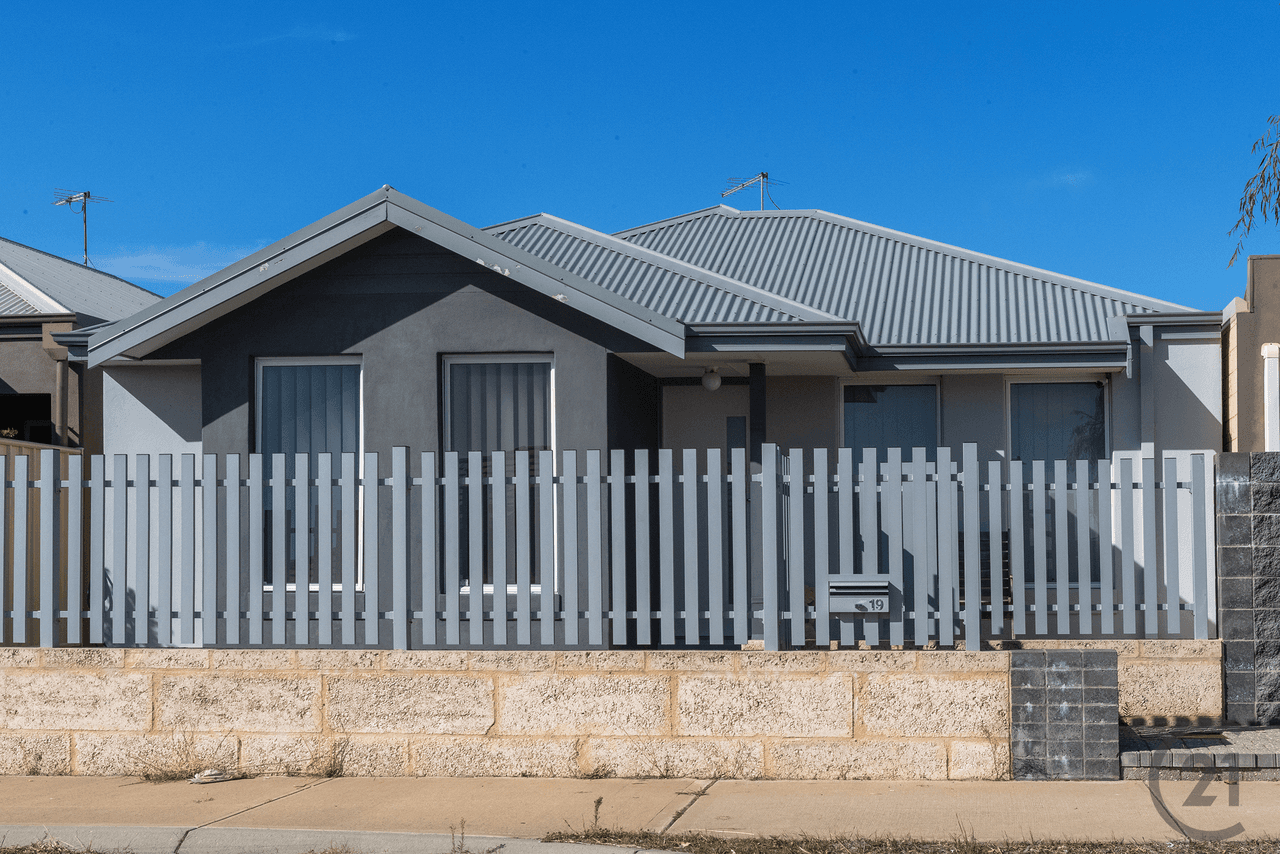 19 Yaramin Way, Golden Bay, WA 6174