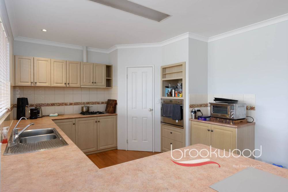 300 Hill Road, Bakers Hill, WA 6562