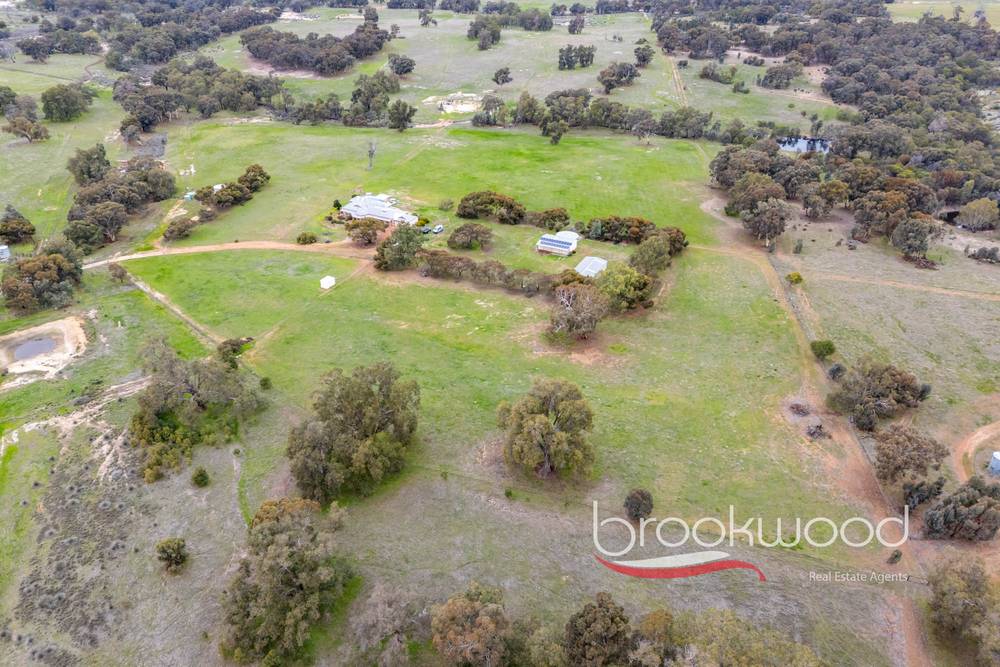 300 Hill Road, Bakers Hill, WA 6562