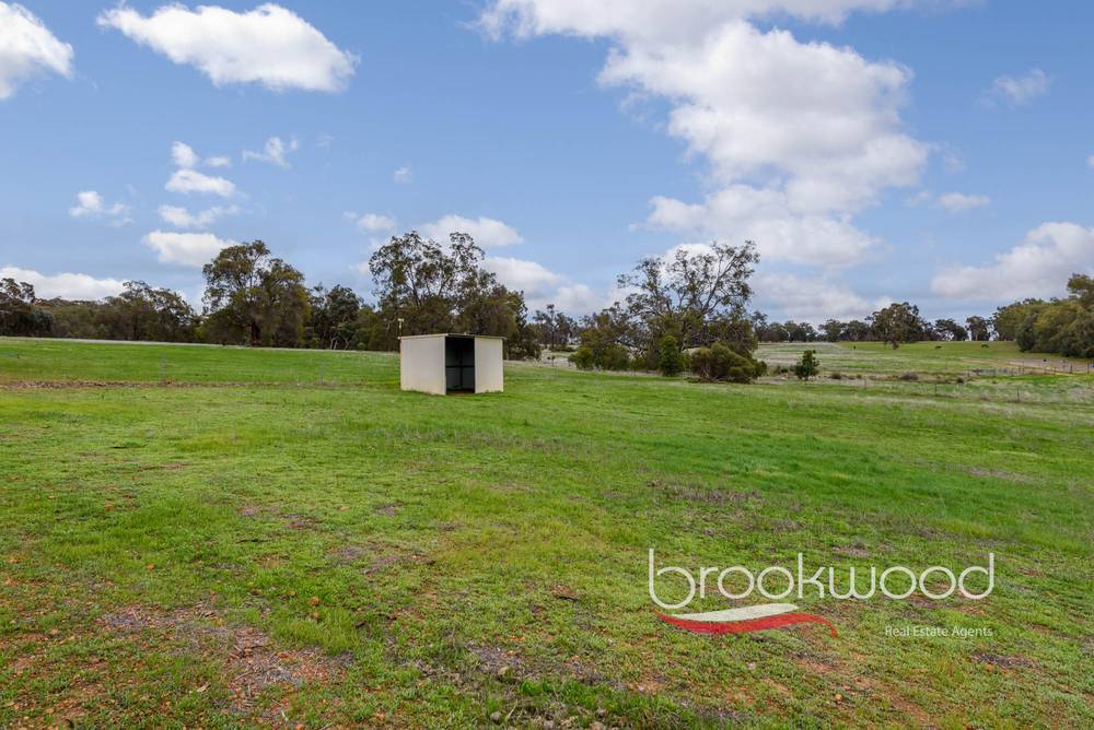 300 Hill Road, Bakers Hill, WA 6562