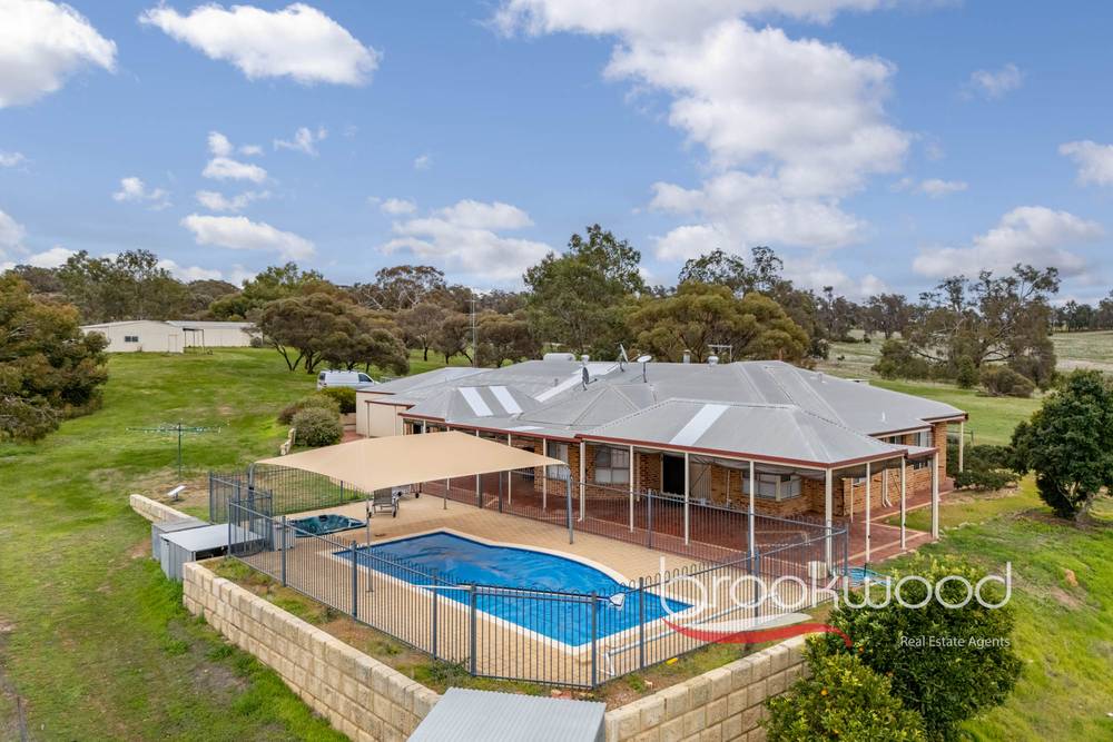 300 Hill Road, Bakers Hill, WA 6562