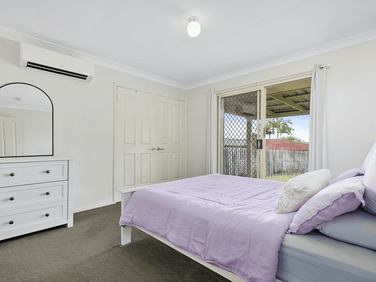 32 Smout Court, SANDSTONE POINT, QLD 4511