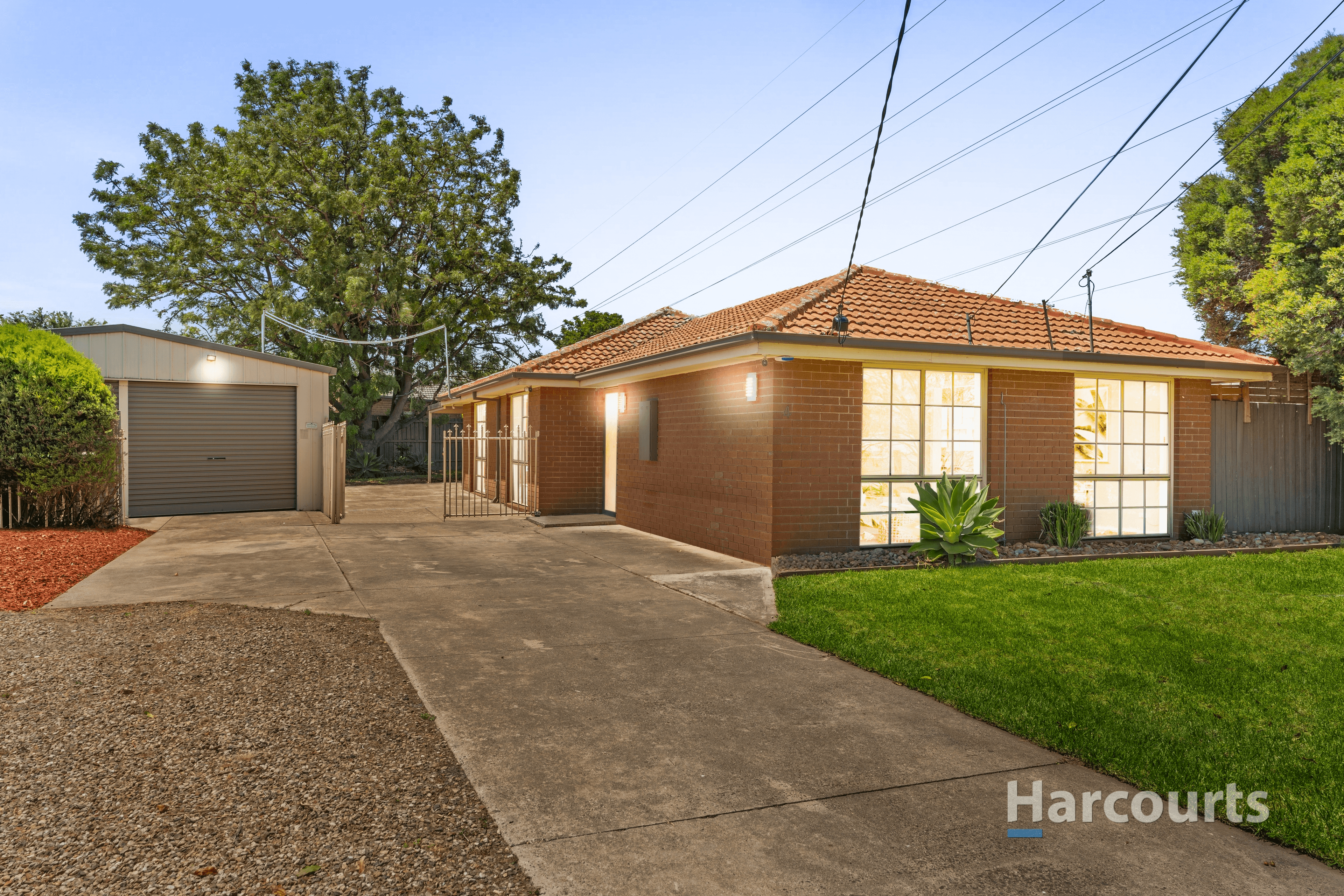 4 Harlow Court, Deer Park, VIC 3023