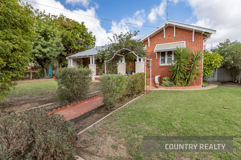 12 Gerald Terrace, Northam, WA 6401