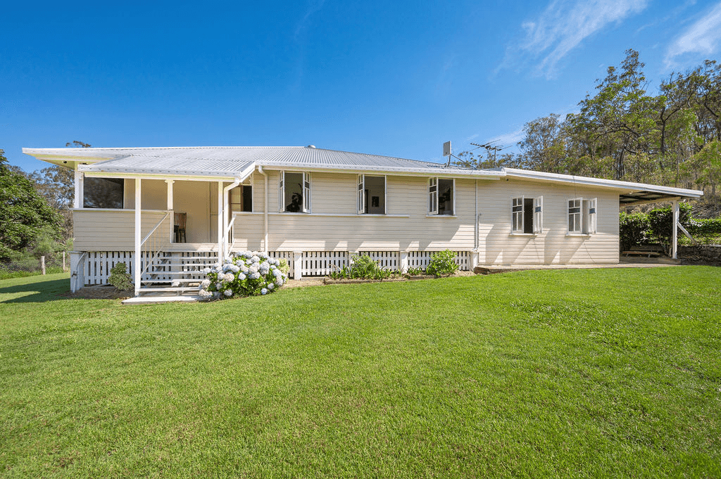 23 Mowbray Road, HERBERTON, QLD 4887