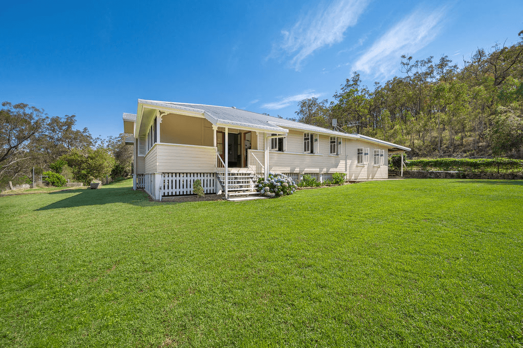 23 Mowbray Road, HERBERTON, QLD 4887